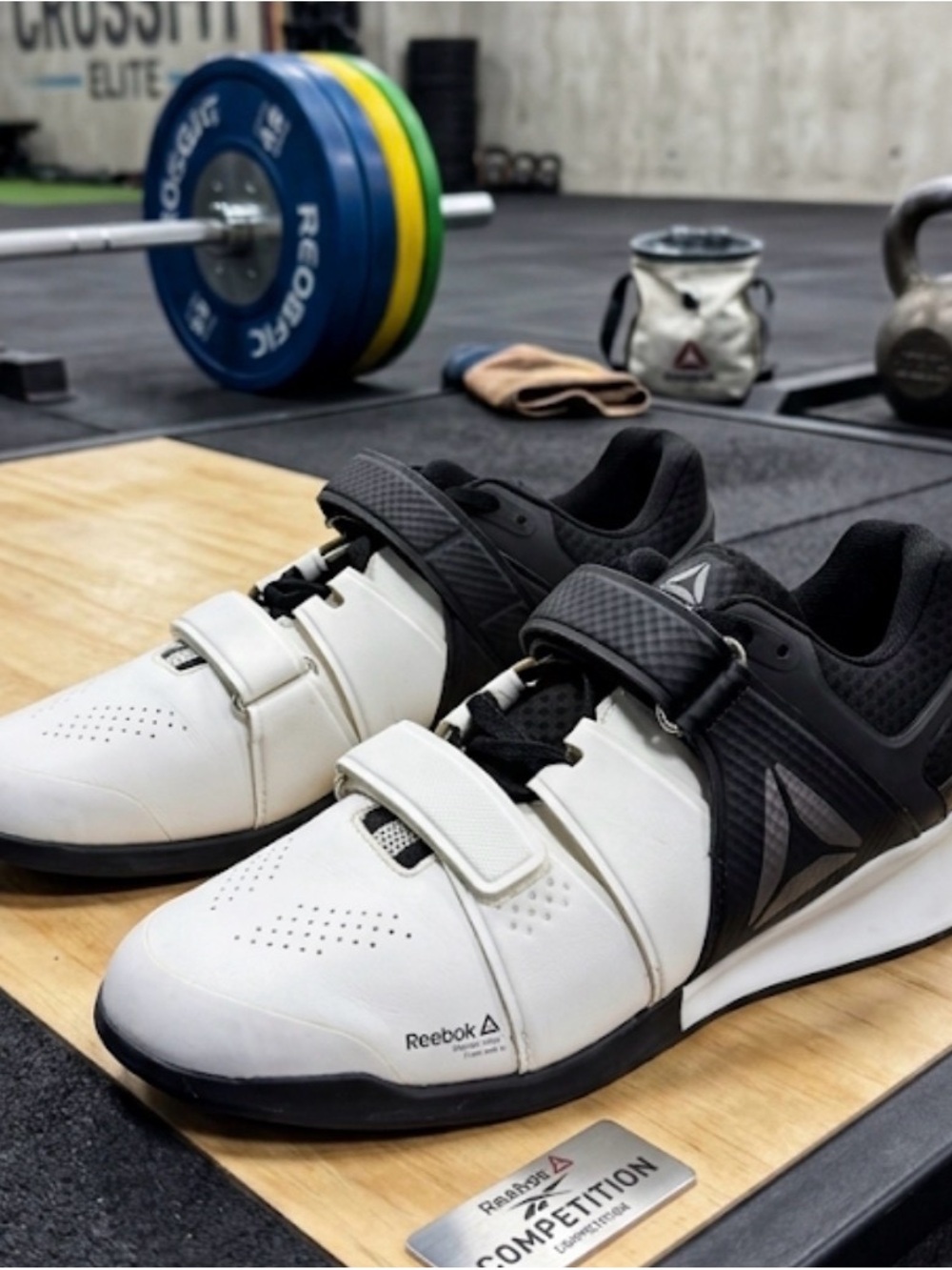 Reebok Men's White and Black Weightlifting Strapped Shoes